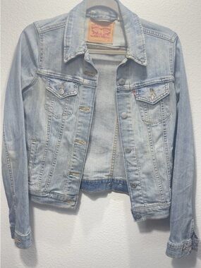 Levi's Light Blue Women's Denim Jacket - Faded Wash
